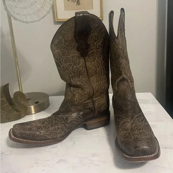 Circle G brown Leather Cowboy Boots - Picture 3 of 9